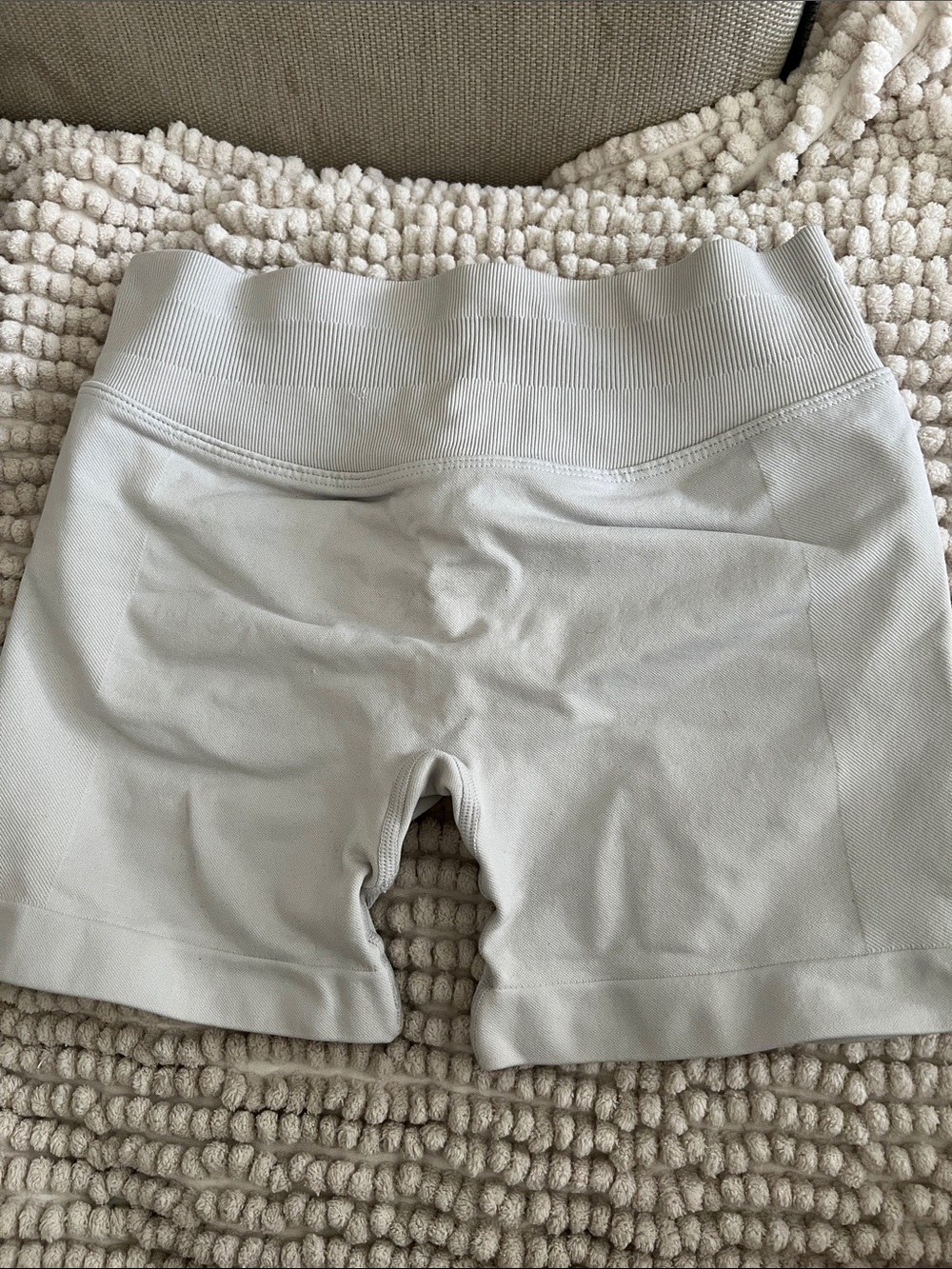 Source Unknown Women’s Light Gray High-Rise Bike Shorts